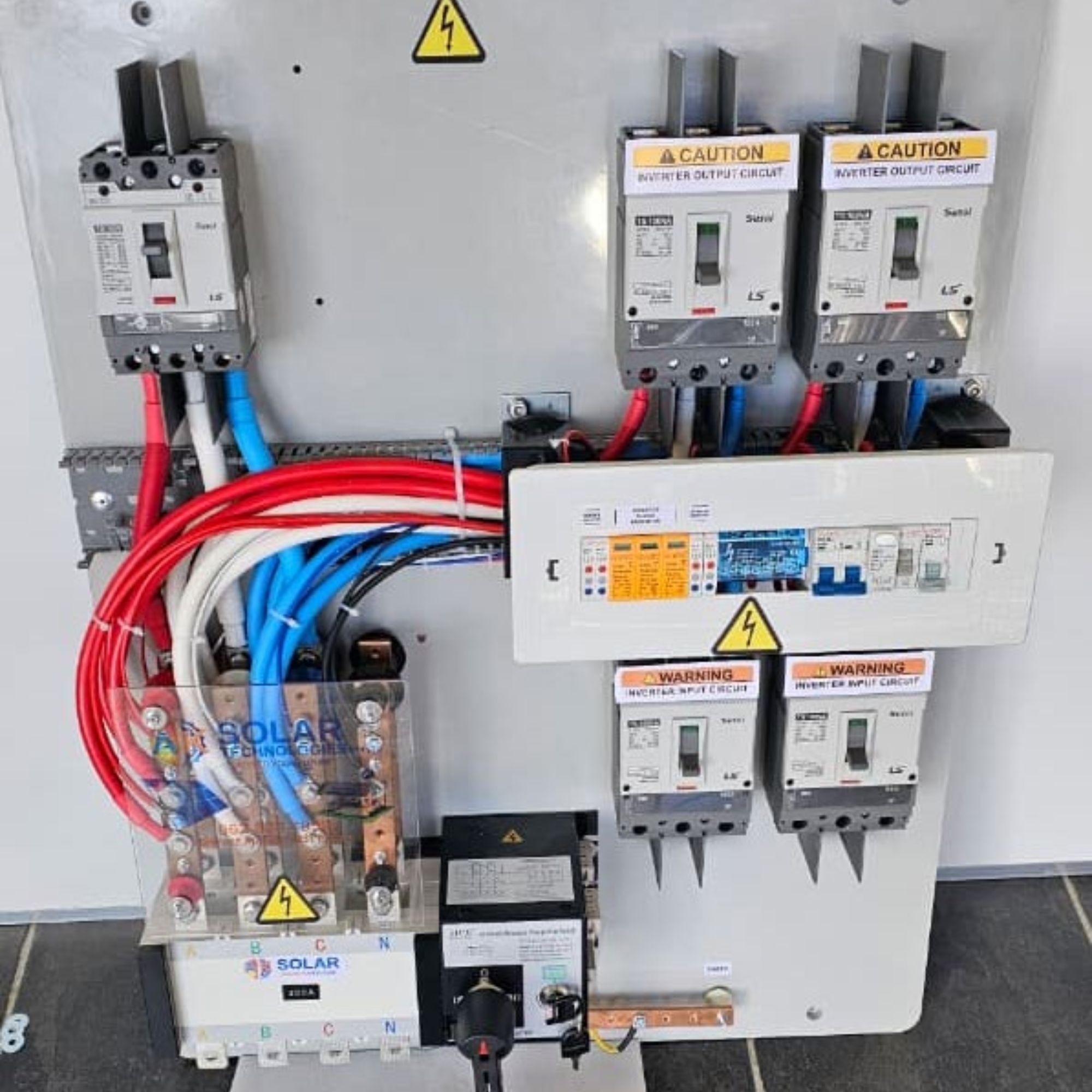 Hybrid inverter installation